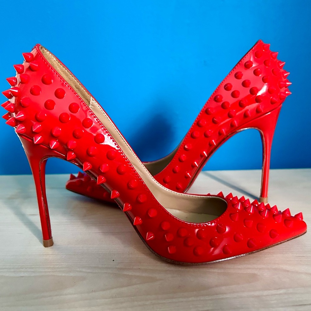 Kaitlyn Pan Spikes Red Soul High Heel Pumps, Size 6